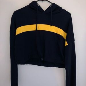 Cropped Hoodie